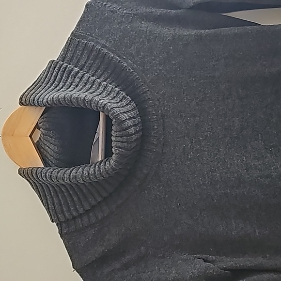 Athleta Merino Wool Gray Sweater Dress, Size Small - Picture 4 of 11